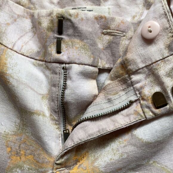 Ann Taylor LOFT Linen Blend Yellow Floral Print Short Size 2 - Picture 2 of 4